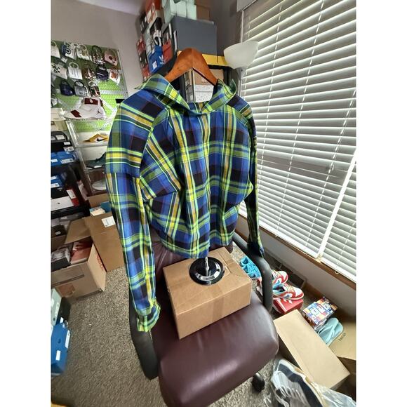 Size M Heaven On Earth Flannel Shirt - Picture 4 of 4